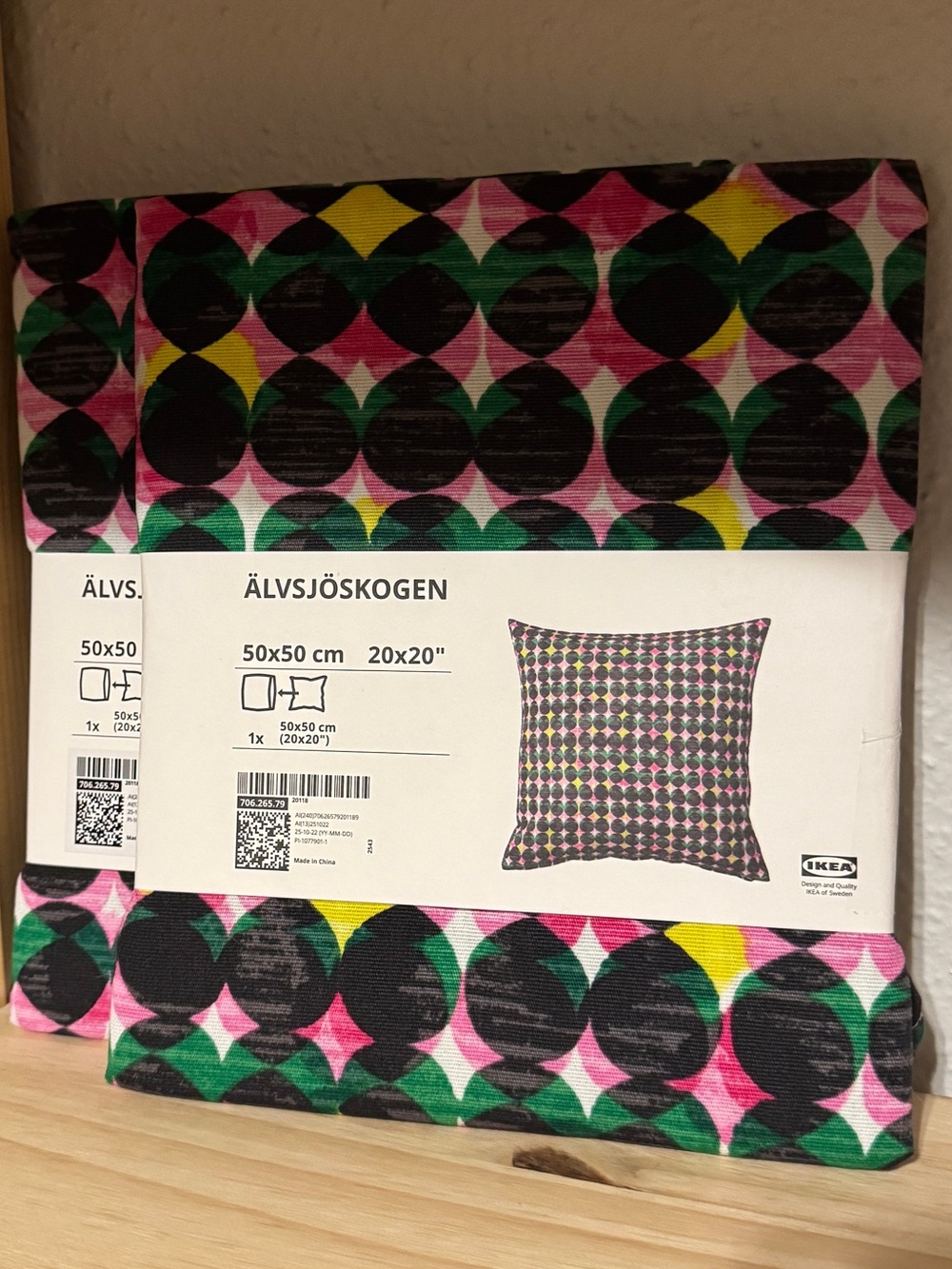 NWT IKEA ÄLVSJÖSKOGEN Cushion cover, pink/green 20x20 " Set of two pillow cases